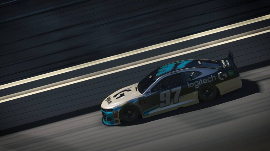 Fractions of a second separate Clampitt and Ottinger in Daytona Clash