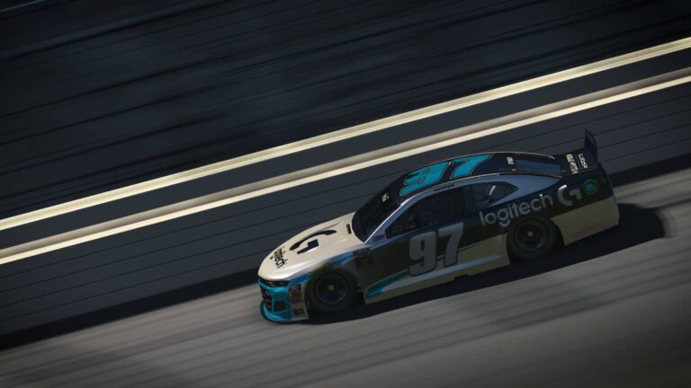 Fractions of a second separate Clampitt and Ottinger in Daytona Clash