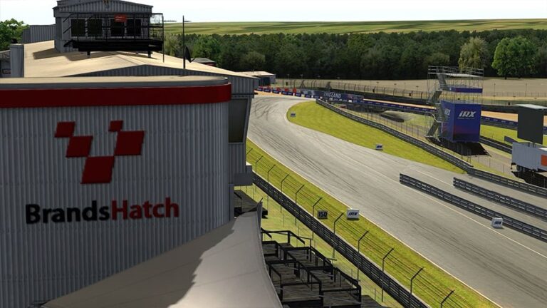 iRacing – Brands Hatch and Charlotte rallycross layouts added