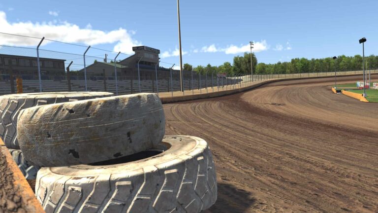Cedar Lake Speedway dirt oval joining iRacing