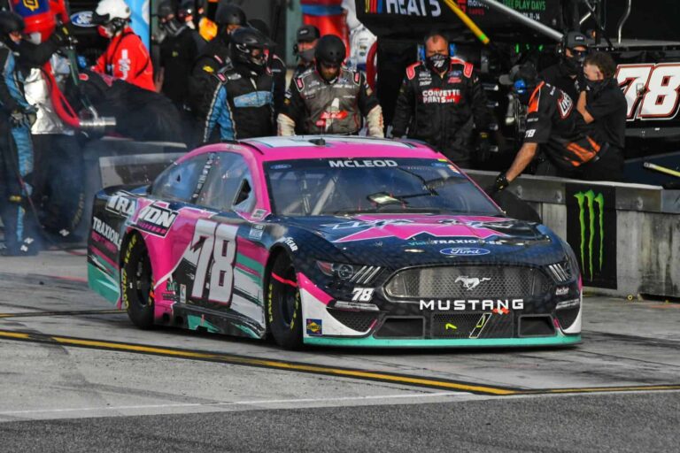 Pit Stop BJ McLeod 78 NASCAR Live Fast Motorsport Traxion 2021 Homestead-Miami Speedway