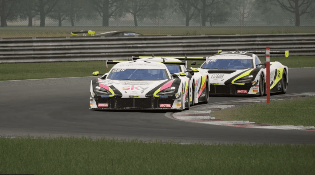RJN McLaren’s bring home one-two at Snetterton British GT Esports round