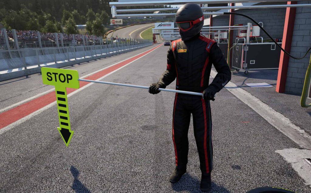 Are there pit stops in GRID Legends?