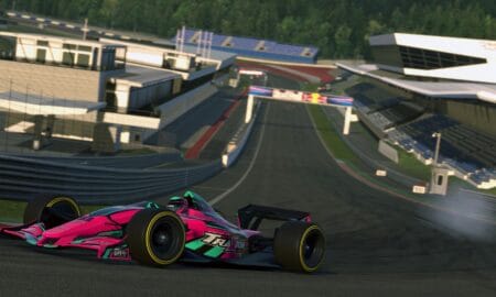 What happens when the seasons change at iRacing?