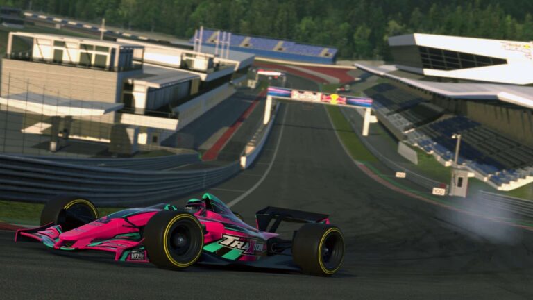 What happens when the seasons change at iRacing?