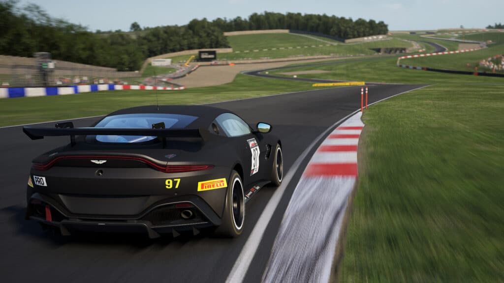 Aston Martin Vantage GT4 Assettoo Corsa Competizione Donington