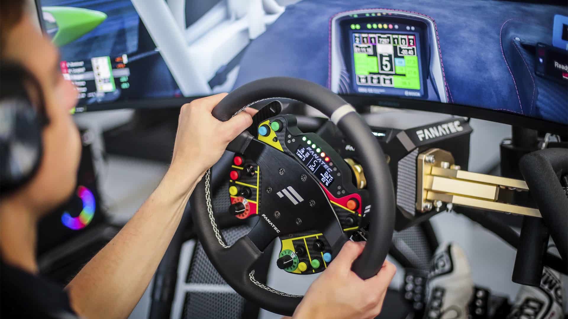 Fanatec announces Podium Steering Wheel Fanatec GT World Challenge bundle