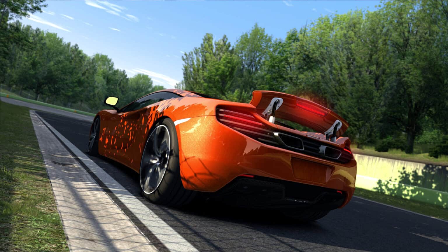 The difference between Assetto Corsa and Assetto Corsa Competizione