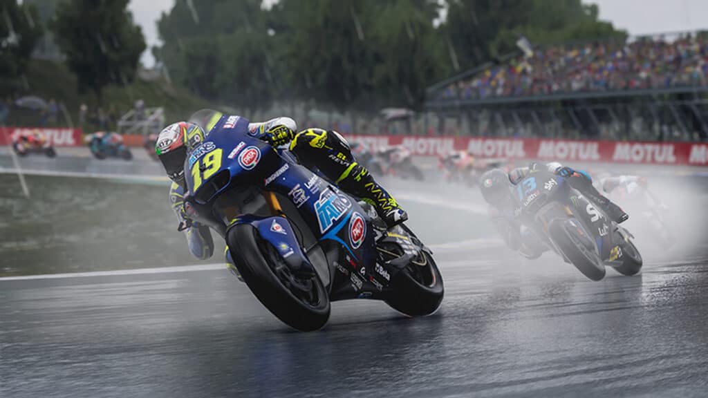 MotoGP 22, rain wet gameplay