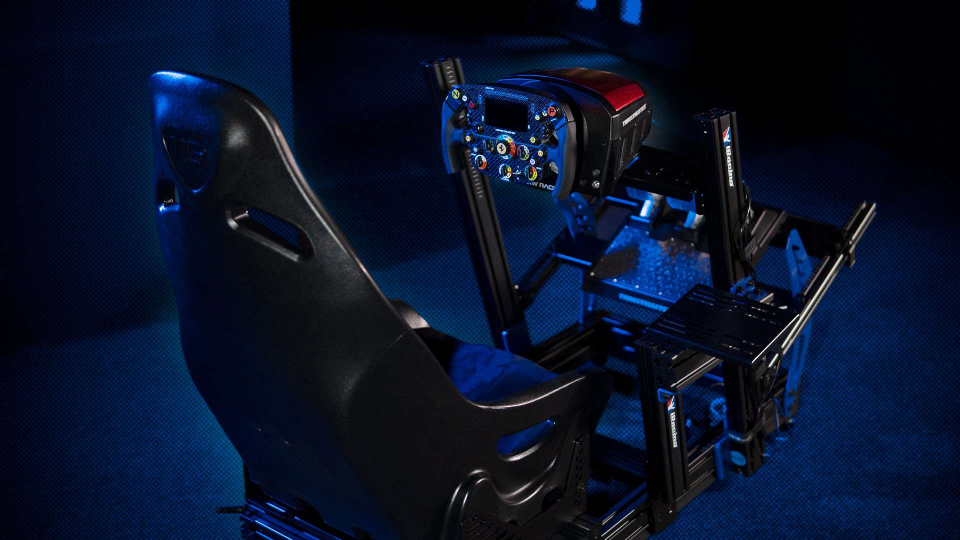 Next Level Racing F-GT Racing Simulator Cockpit. Formula and GT racing  simulator cockpit compatible with Thrustmaster, Fanatec, Moza Racing on PC