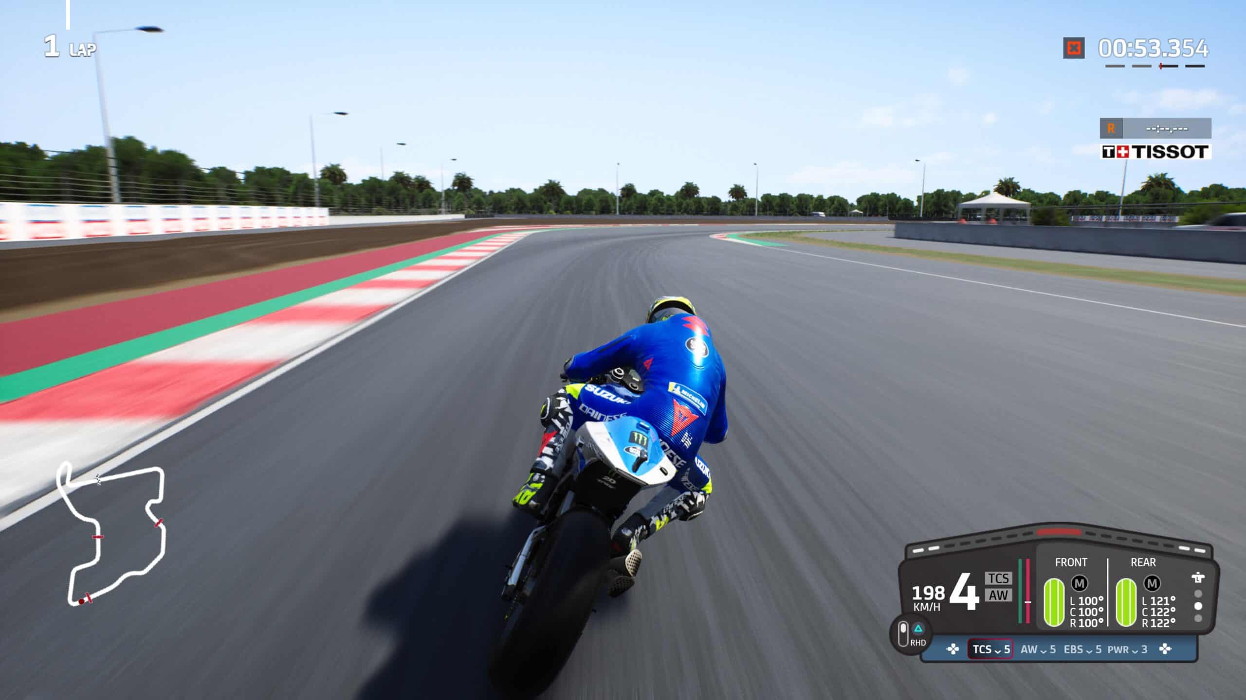 How to brake in the MotoGP 22 game Traxion