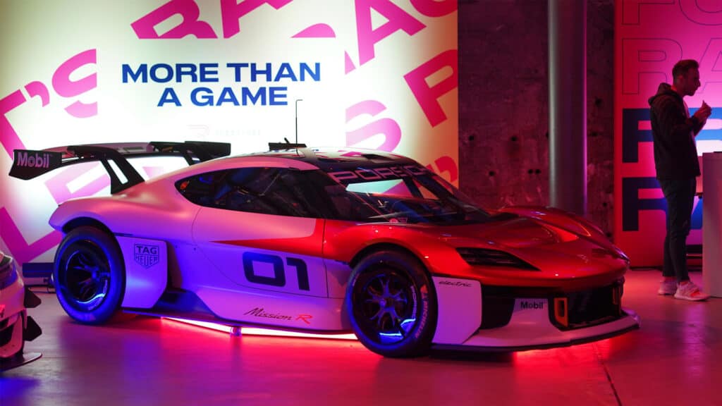 RENNSPORT Porsche MISSION R