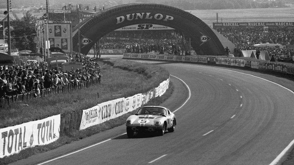 Dan Gurney (USA) / Bob Bondurant (USA) Shelby Americans Ltd Shelby Cobra Daytona Coupe finished in 4th place. Le Mans 24 Hours, Le Mans, France. 21 June 1964., ID: 1016167397, Photographer: David Phipps, Motorsport Images
