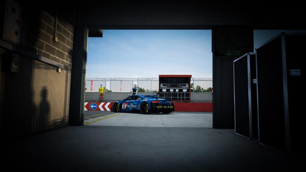 Donington Park coming to RaceRoom Racing Experience