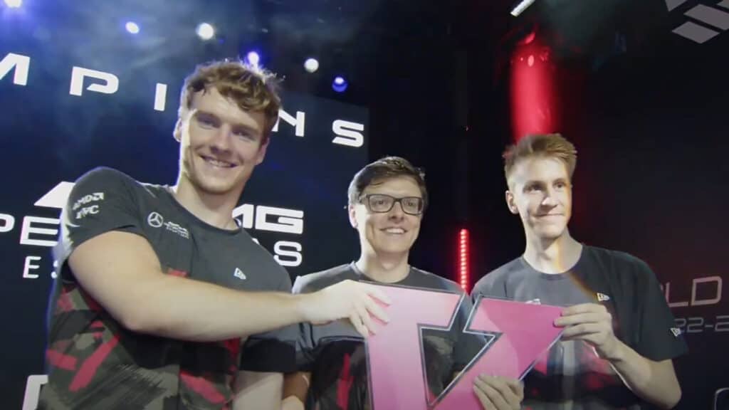 Jarno Opmeer, Bono Huis and Cedric Thomé - V10 R-League champions 2022 Mercedes-AMG