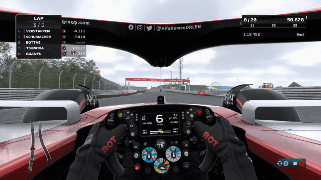 F1 22 Gameplay: VIRTUAL REALITY RACING! CRASHING IN VR! HEAVY RAIN!  IMMERSIVE PITSTOP! 