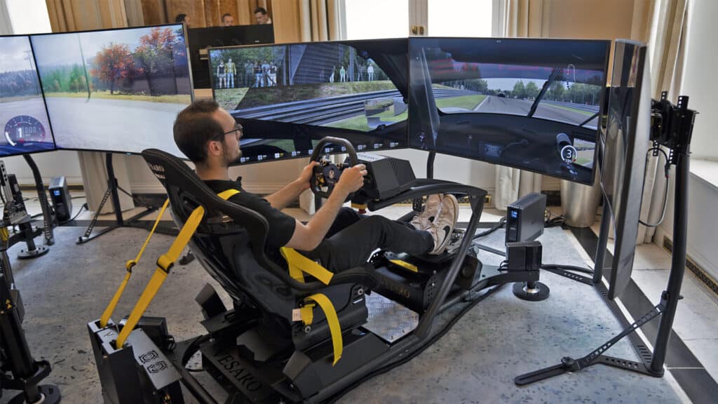 Vesaro sim cockpit with a D-BOX G5 haptic motion simulator