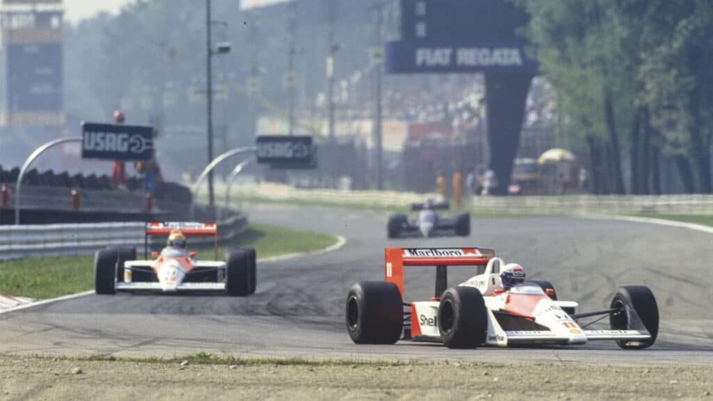 Prost leads Senna, 1988 Italian Grand Prix, McLaren MP4-4 Honda, Motorsport Images