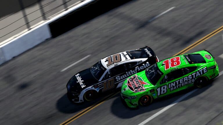 eNASCAR Coca-Cola: Steven Wilson wins Chicago Street All-Star event