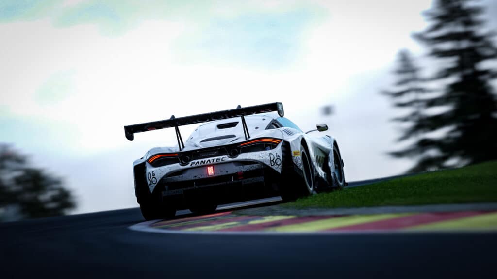 Mobileye Intercontinental GT Challenge Esports, Spa-Francorchamps, McLaren, Veloce