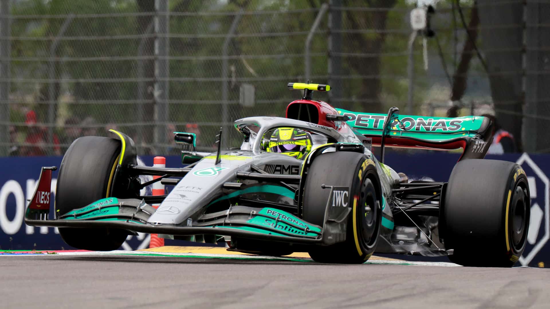 This season's Mercedes-AMG W13 F1 car headed to iRacing in December ...