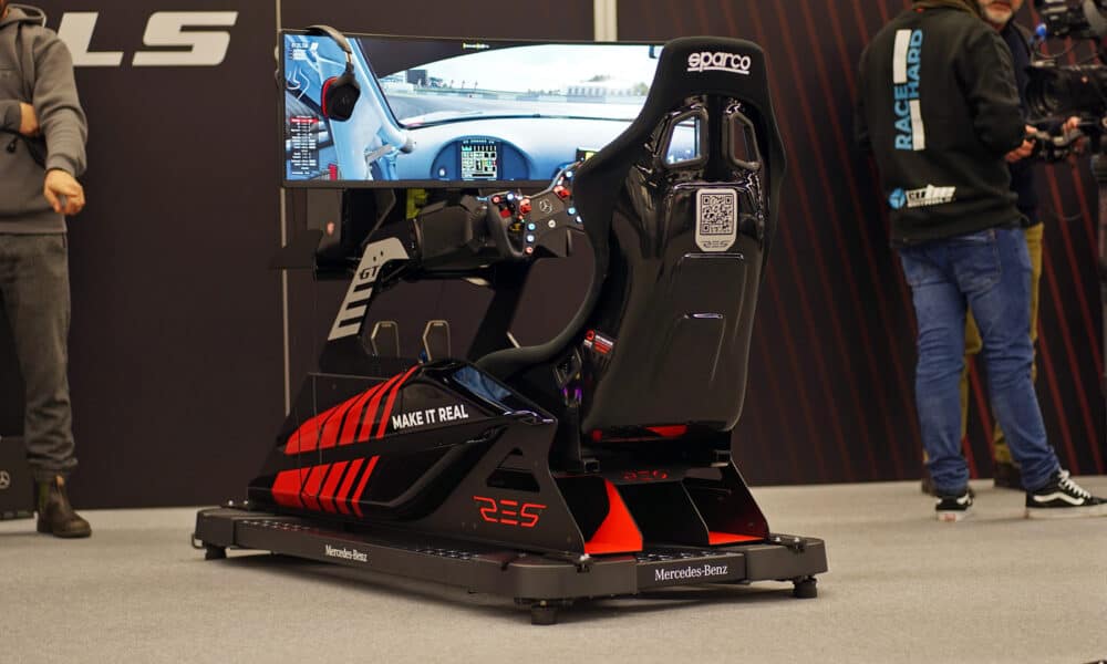 The RSEAT and D-BOX HF-L4 is a sim racing and movie-watching haptic ...