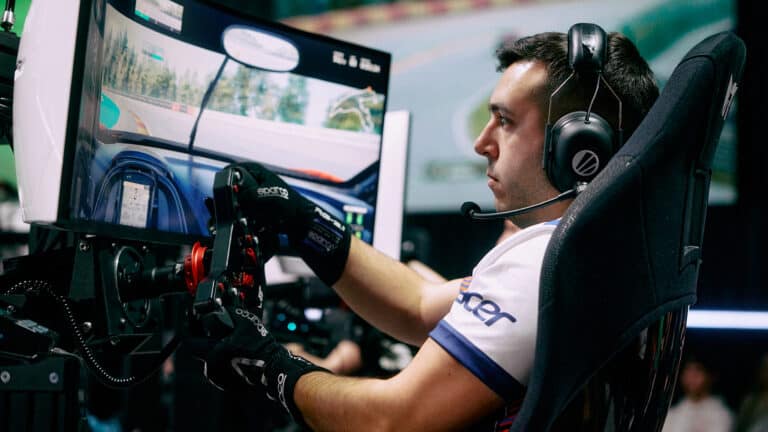 MOUZ's Benecke dominates to take first ESL R1 event win