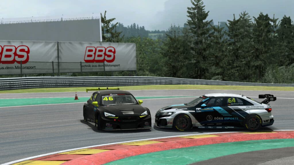 eWTCR: Bánki takes command of championship, Pinczes steals Race 2 victory at the line