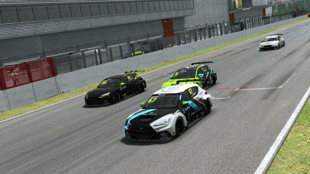 eWTCR: Bánki takes command of championship, Pinczes steals Race 2 victory at the line