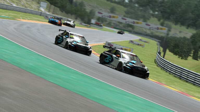eWTCR: Bánki takes command of championship, Pinczes steals Race 2 victory at the line