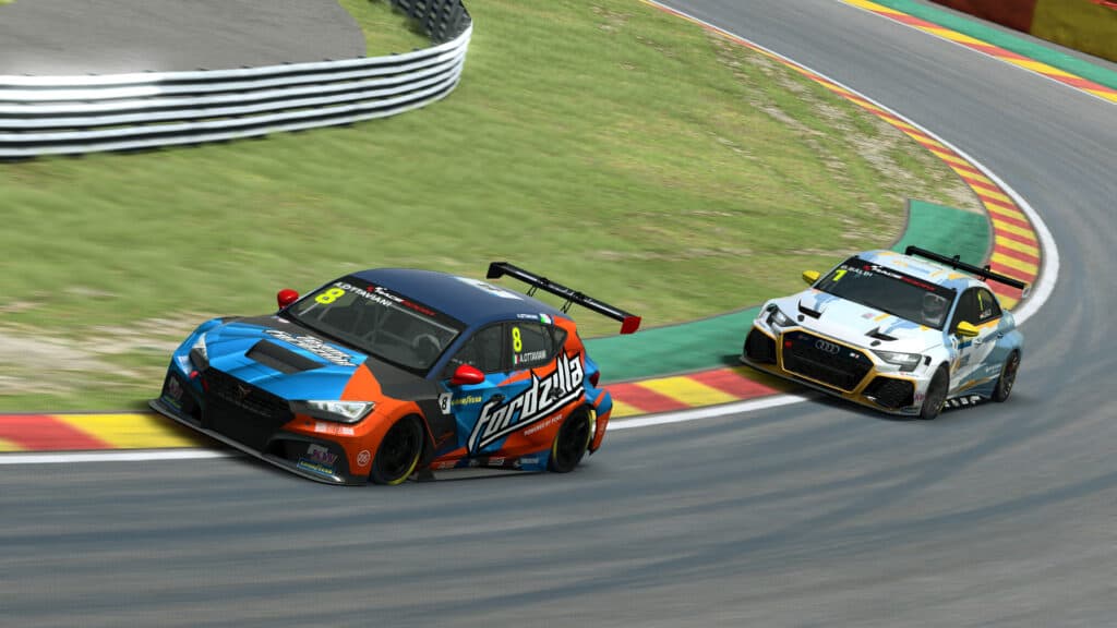 eWTCR: Bánki takes command of championship, Pinczes steals Race 2 victory at the line