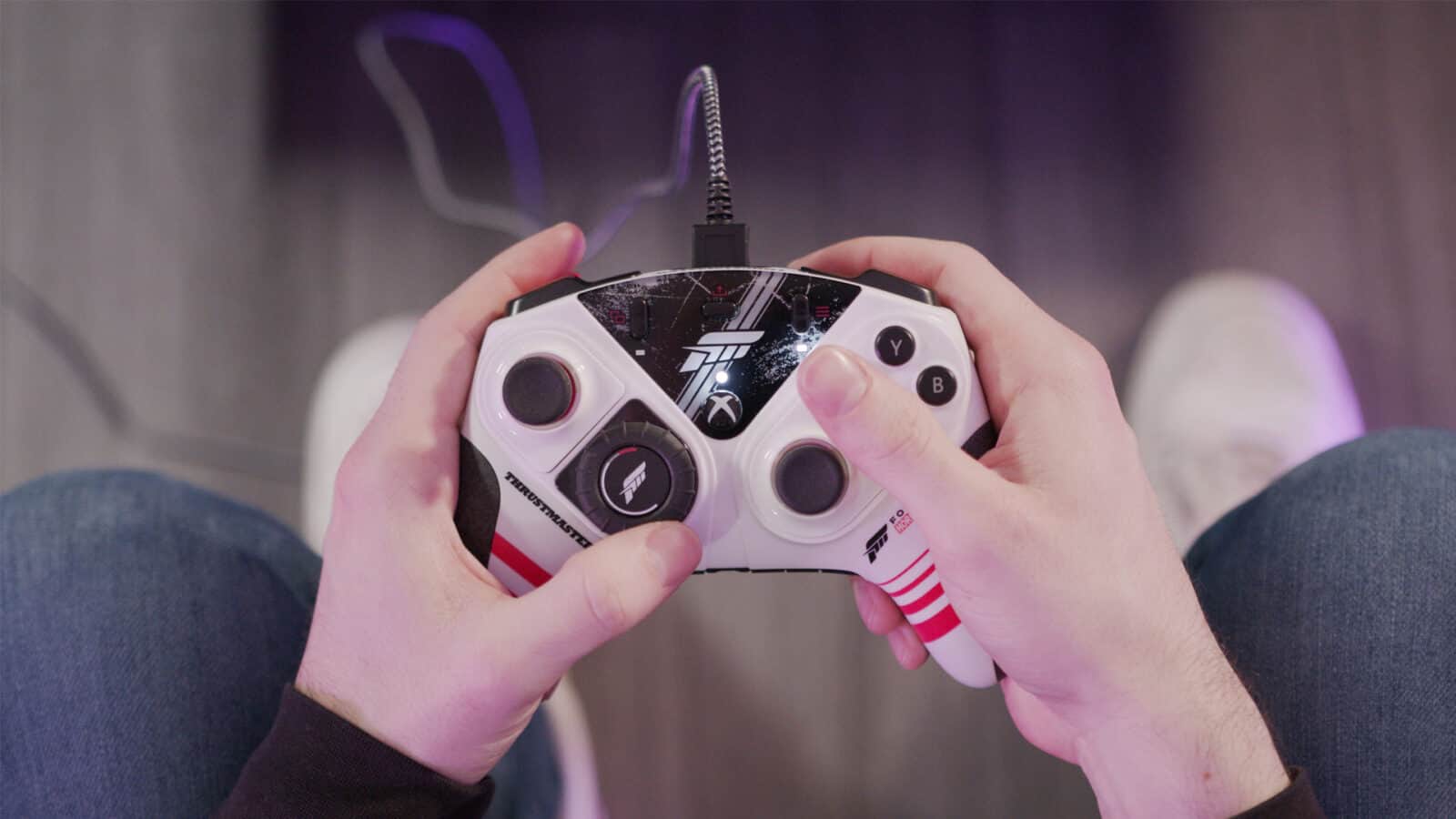 Review Thrustmaster's EWAP XR Pro Controller Forza Horizon 5 Edition