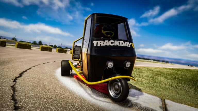 Huge TrackDayR update adds two new vehicles and four new tracks, including insane three-wheeler 