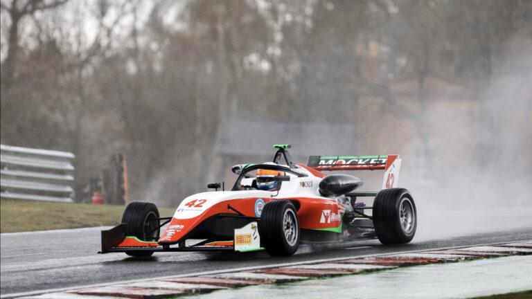 How Max Esterson has gone from iRacing to winning in GB3