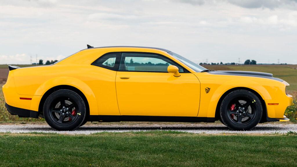 Dodge Challenger SRT Hellcat Demon