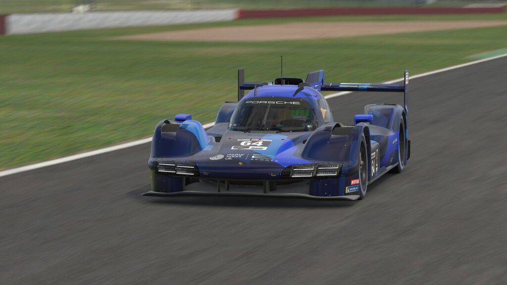 Win Abruzzi apparel with Motorsport UK’s Abruzzi Prototype Challenge