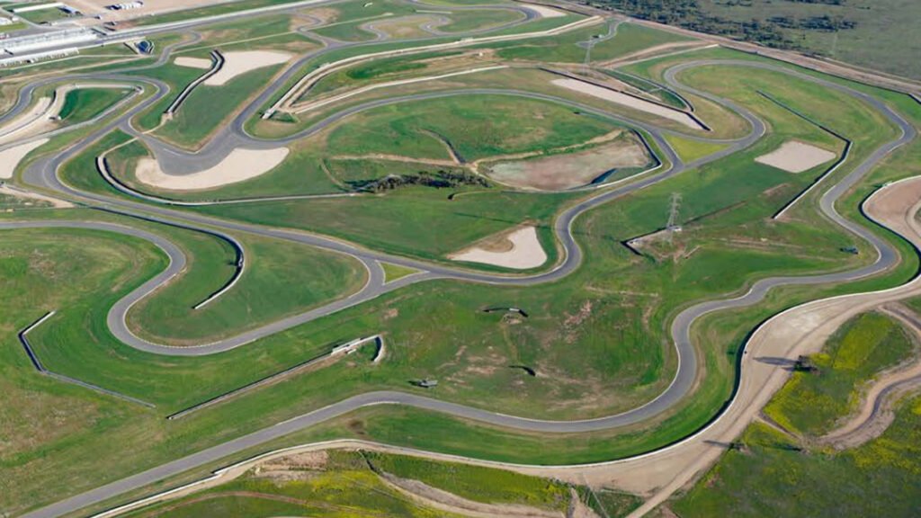 Croft, The Bend, Huset and Valencia confirmed for iRacing development
