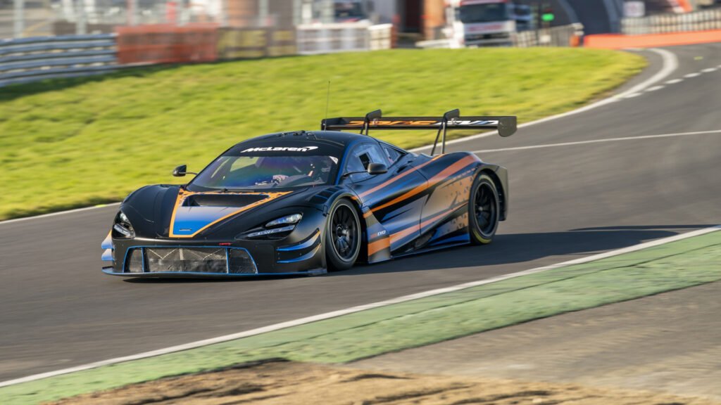 McLaren 720S GT3 EVO available for iRacing following approval