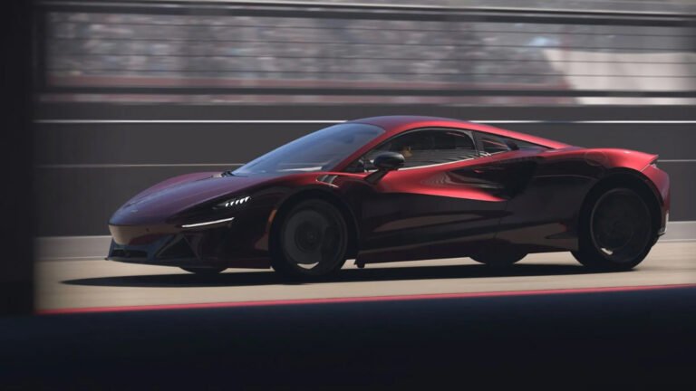 Update 12 adds a McLaren and Lamborghini to Forza Motorsport