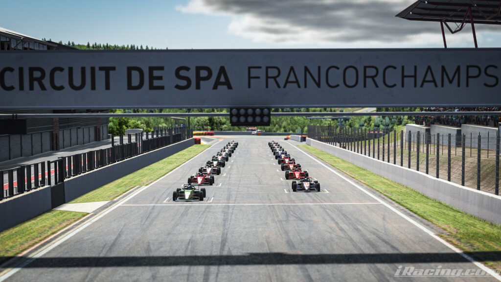 FIA Motorsport Games Sim Racing Esports Formula 4 final race start