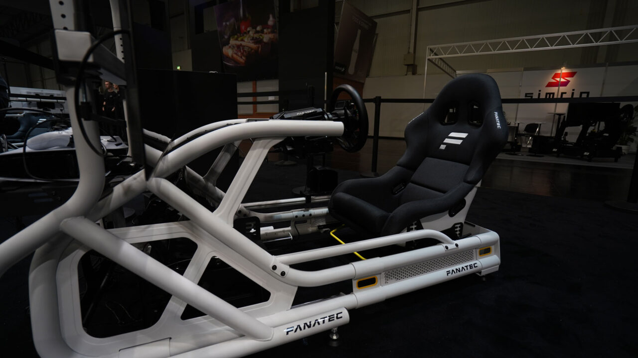 Corsair’s debut sim rig rebranded to Fanatec | Traxion