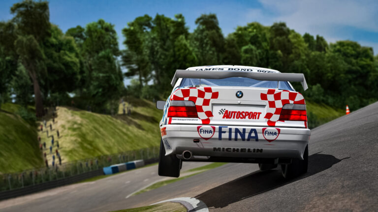 RaceRoom updates some tracks to 2024 spec, adds dynamic surfaces and touring car DLC