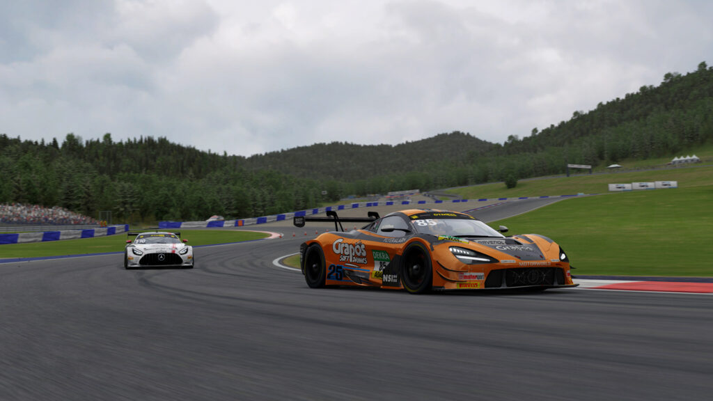 RaceRoom DTM 2024 McLaren 720S GT3 EVO