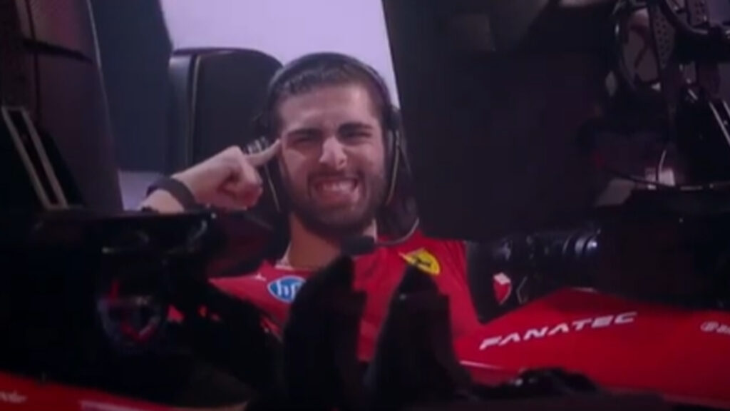 F1 Sim Racing Broumand tames wet Zandvoort to win