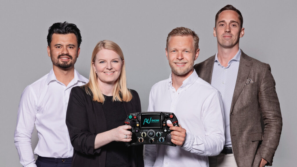 Ex-Formula 1 driver partners up with Racing Unleashed sim centres