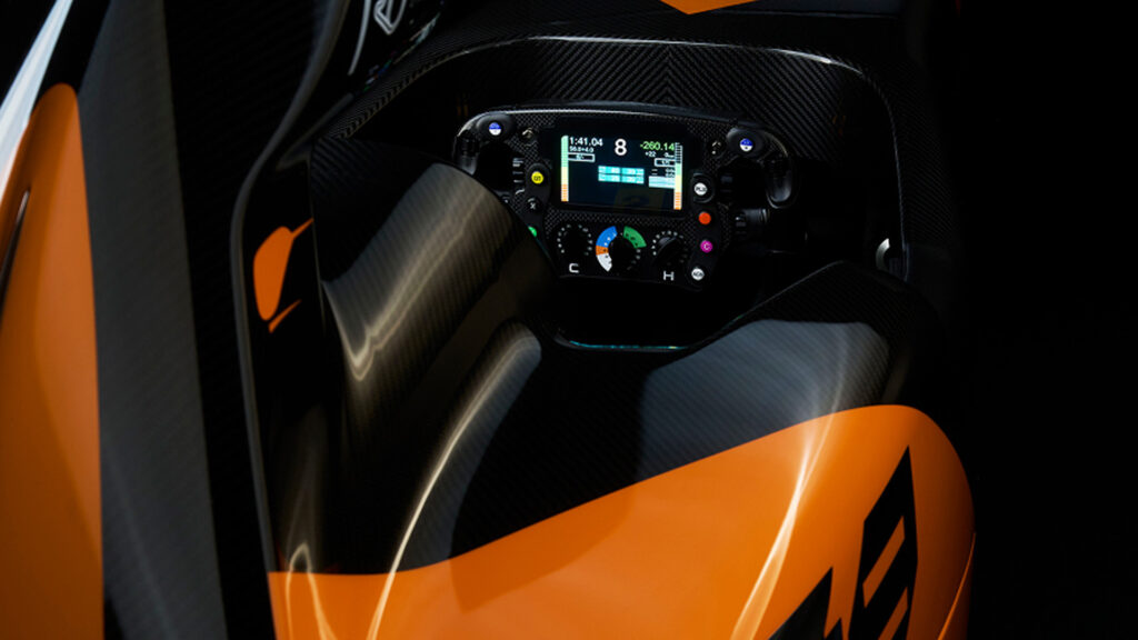 McLaren Racing Racing Unleashed simulator 03