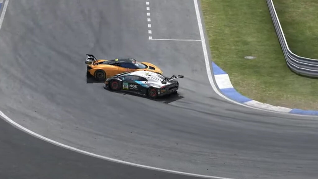 DTM Esports 2025 Isaac Price spun by Hasse