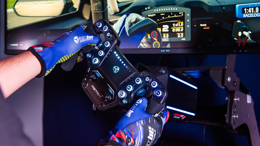 Cube Controls launches lightweight Astra steering wheel
