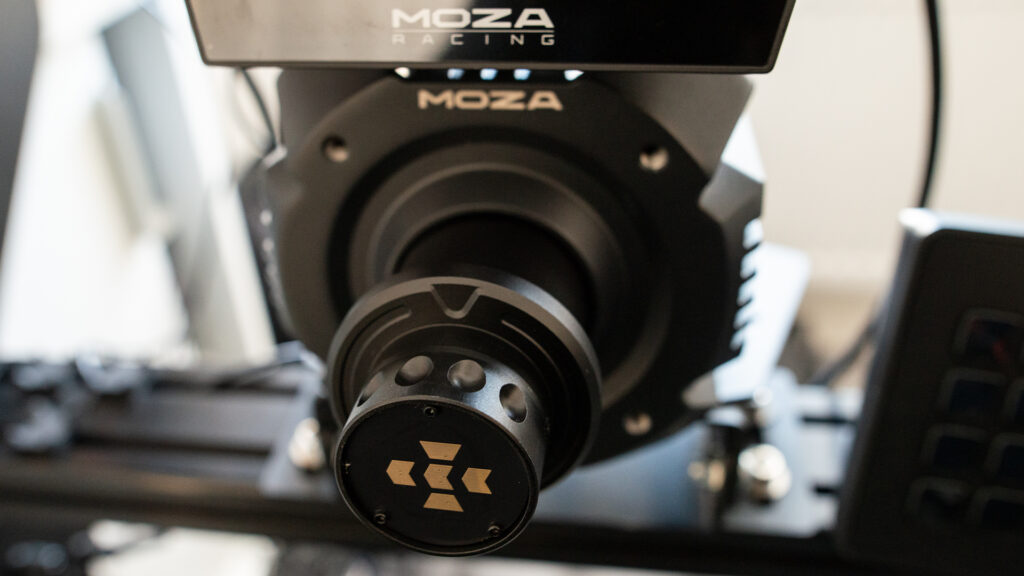 Moza R21 Ultra direct drive wheelbase