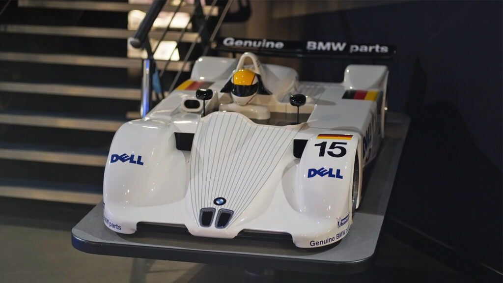 BMW V12 LMR Williams